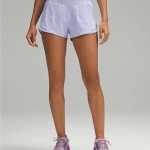 Lululemon Hotty Hot Short High-Rise 2.5”